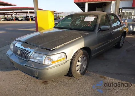 2003 Mercury Grand Marquis Gs z USA, uszkodzony, nr VIN 2MEFM74W03X671419